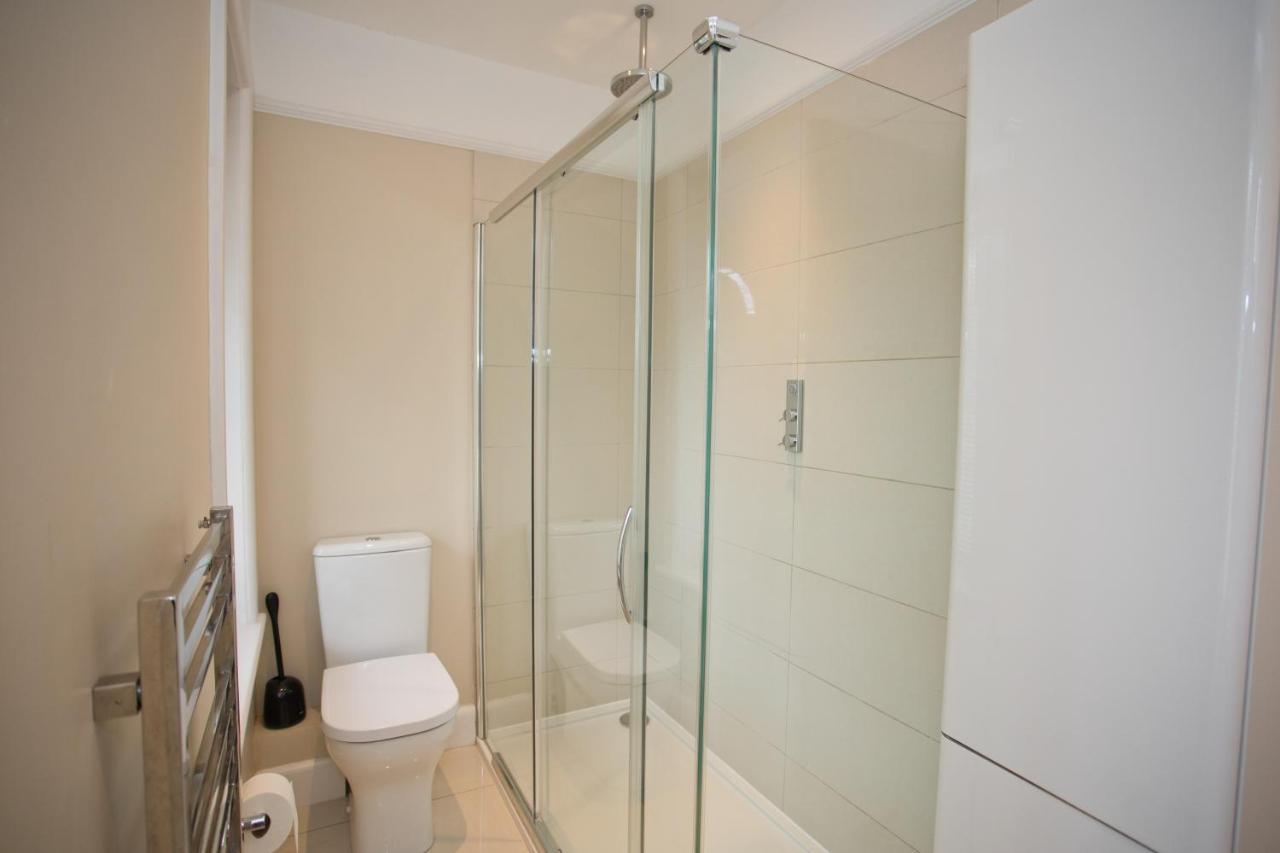 Beach Apartment In Sandbanks Poole Exterior foto